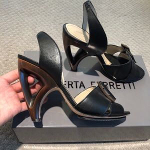 EUC Alberta Ferretti Buckle Design Heels 37